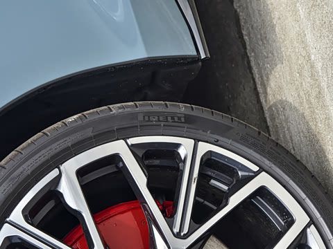 2026�� TFSI quattro 200kW �콢��