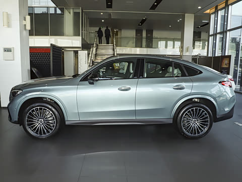 2026�� GLC 300 4MATIC ����SUV