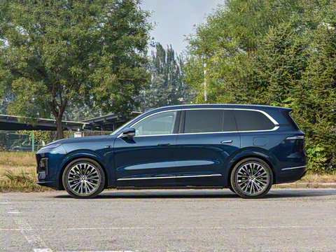 2025�� ����Ultra+ ���������߶���