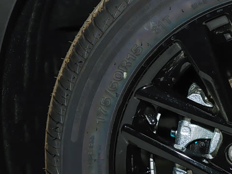 2025�� 251km ϲ���� 25.05kWh