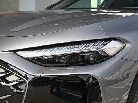 2026�� TFSI quattro 200kW �콢��