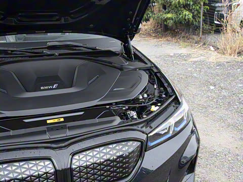 2026�� eDrive 40 L ��ҹ�˶���װ