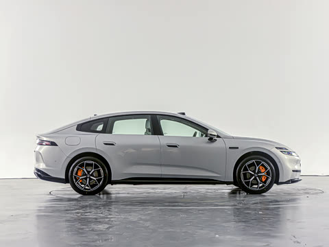 2026�� 240����Ultra