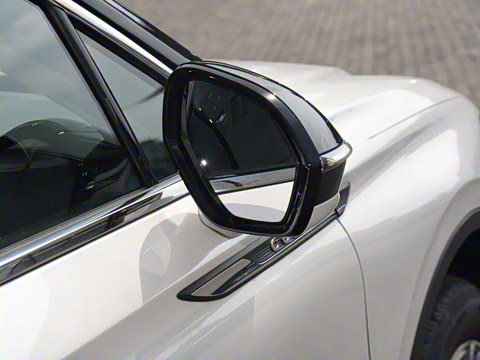 2025�� 2.0T ����������