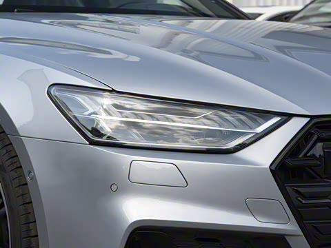 2025�� 55 TFSI quattro ������