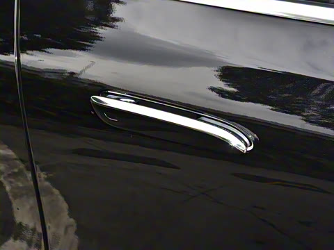 2026�� E 300 L ������