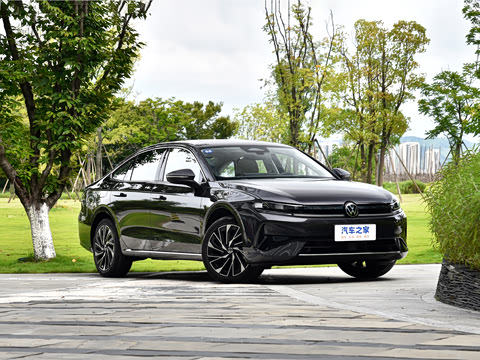 2026�� L 300TSI DSG ������