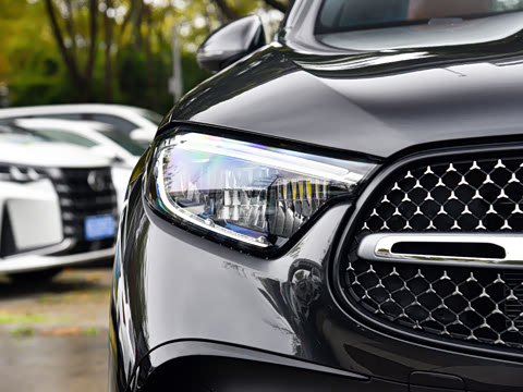 2026�� GLC 300 L 4MATIC ������ 5��