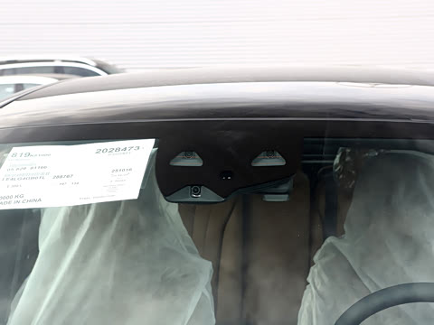 2026�� E 300 L �����