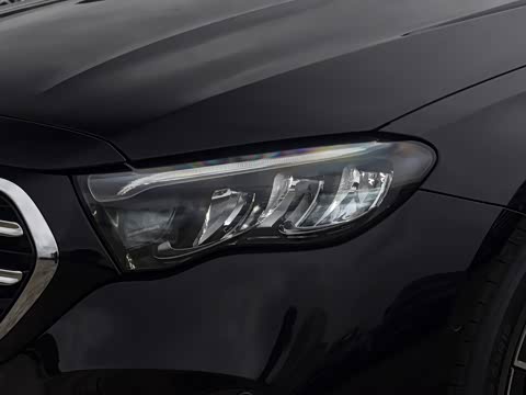 2026�� �Ŀ� E 260 L �����