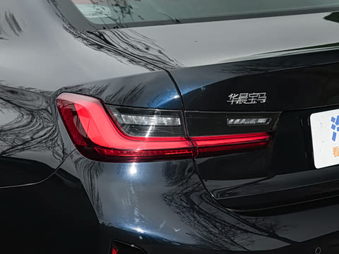 2026�� 330Li M�˶���ҹ��װ