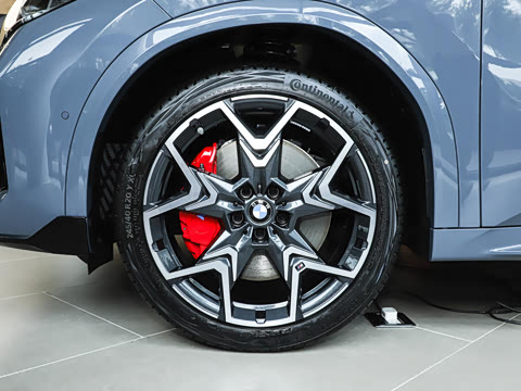 2026�� M35i