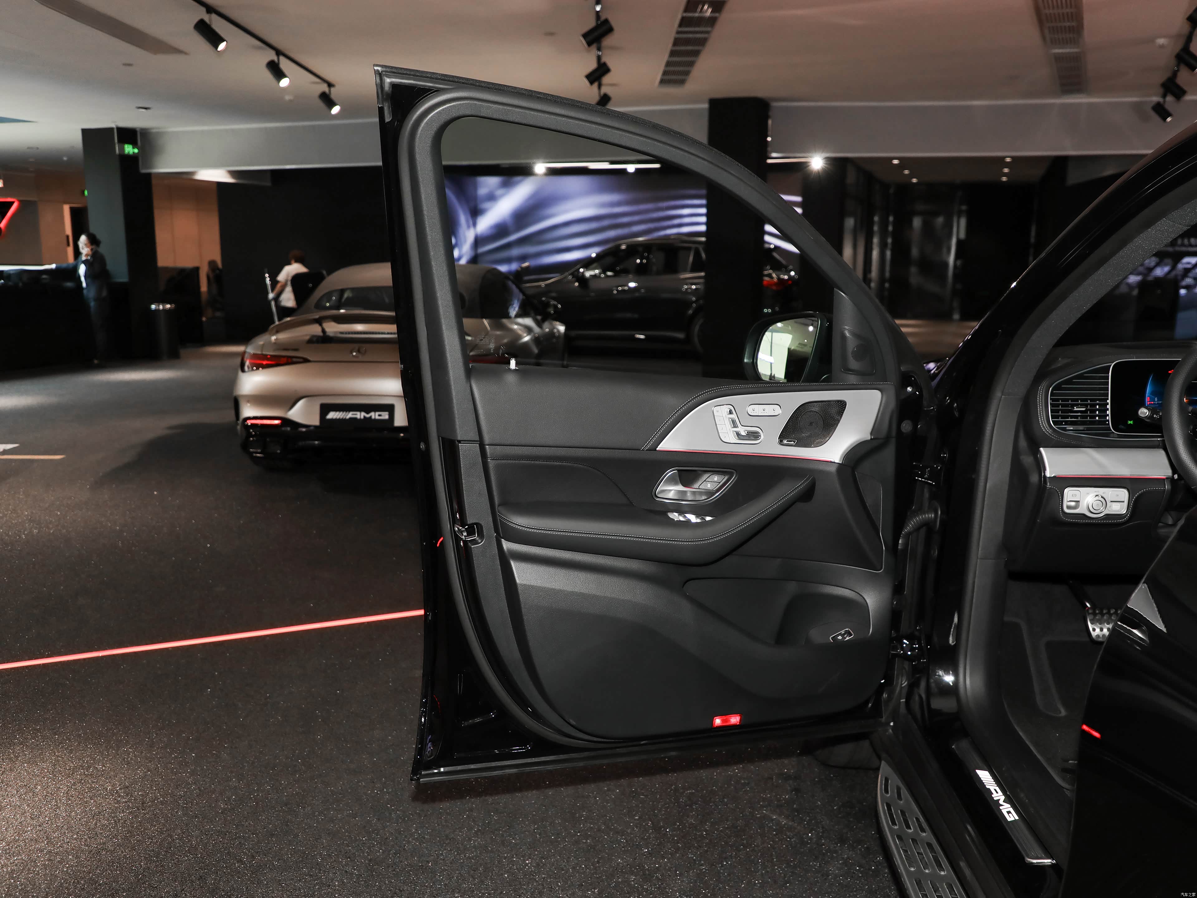 Mercedes-Benz GLE, миниатюра 18