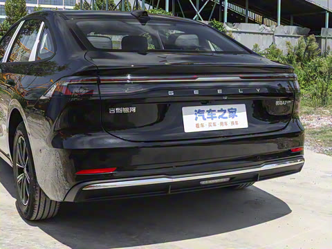 2025�� EM-i 70km ������