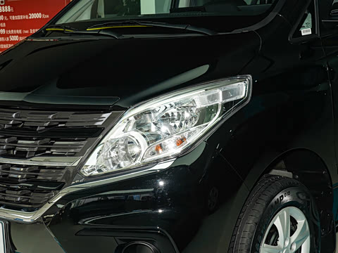 2027�� 2.0L ������ 7��