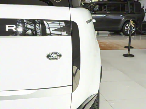 2025�� 3.0 L6 400PS �����ӳ���