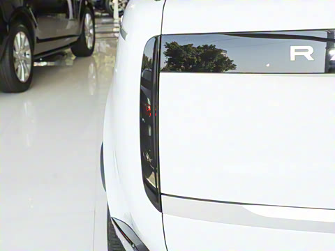 2025�� 3.0 L6 400PS �����ӳ���