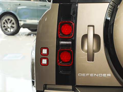 2025�� 130 3.0T P400 ����������