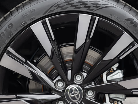2026�� 610 Max