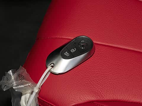 2026�� �Ŀ� CLE 300 4MATIC ������ܳ�