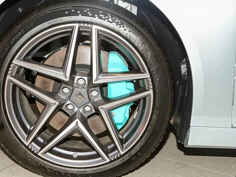 2025�� �Ŀ� 710 Max��