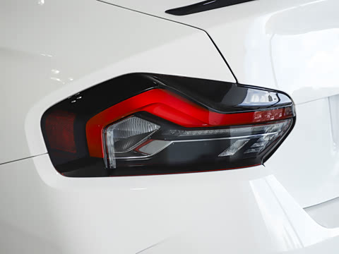2026�� M240i xDrive