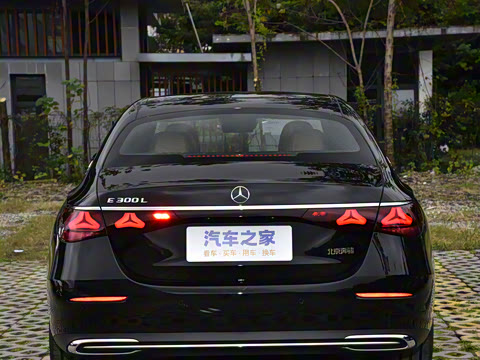 2026�� E 300 L ʱ����