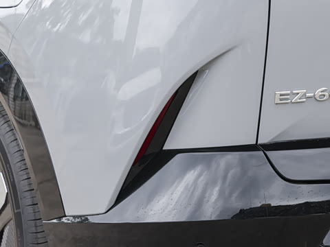 2025�� ����200 Air