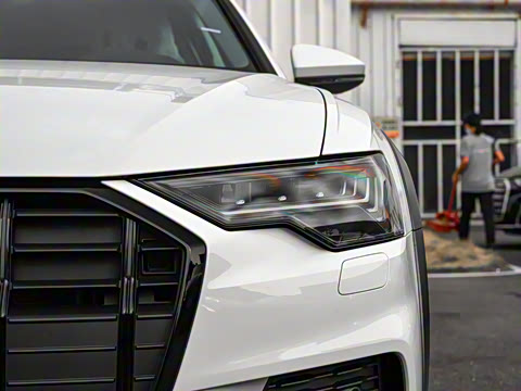 2025�� allroad quattro ̽���� 55 TFSI ����ԽҰ��