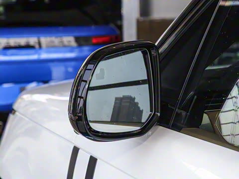 2025�� 3.0 L6 400PS ʢ���ӳ���