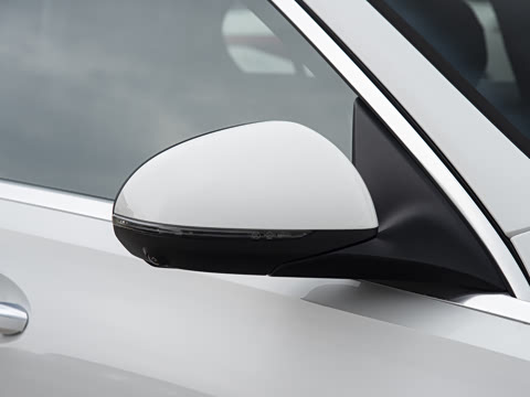 2026�� �Ŀ� C 260 L �˶��ر��