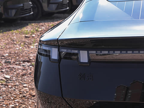 2026�� 240����Max H5