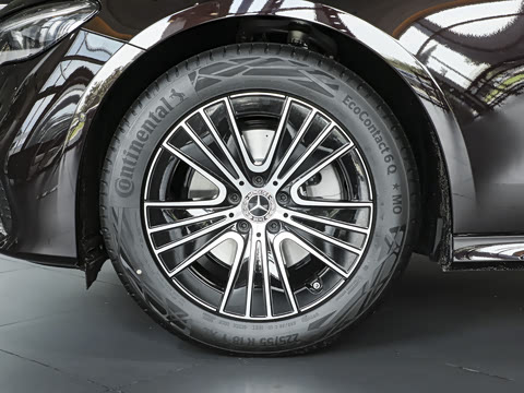 2026�� �Ŀ� E 260 L