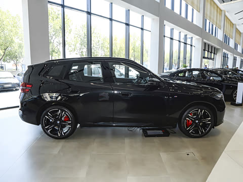 2026�� M50 xDrive