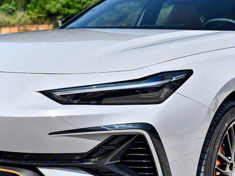 2025�� ������ 2.0T ������