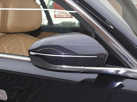 2026�� 735Li ������װ