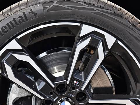 2026�� sDrive25i M�˶���װ