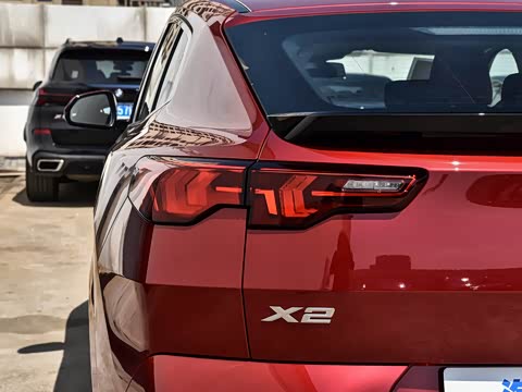 2026�� sDrive25i M�˶���װ