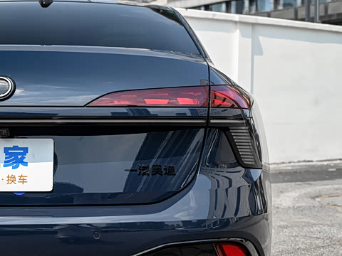 2026�� 2.0T quattro ������	