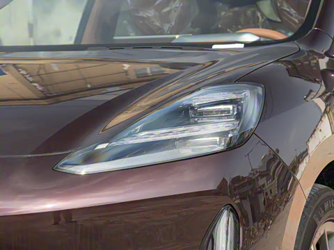 2025�� 670 Max��