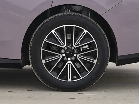 2027�� 605������