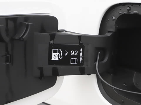 2026�� 211km XWD ��ΪǬ���Ǽ�