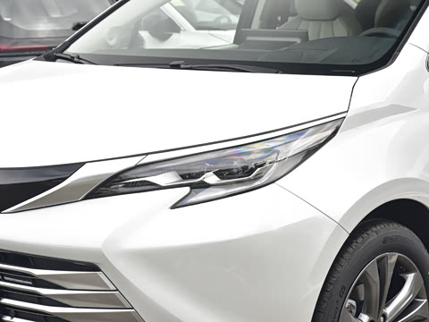 2027�� 2.5L ˫�����������