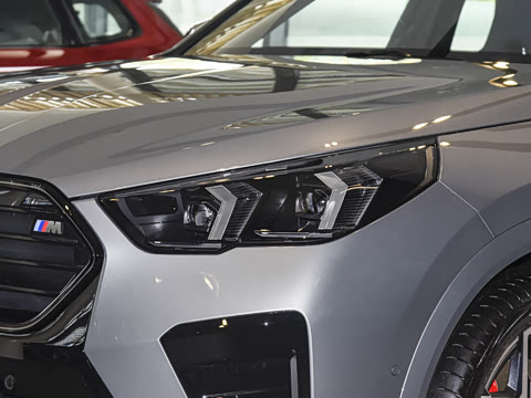 2026�� M35i