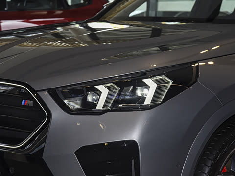 2026�� M35i