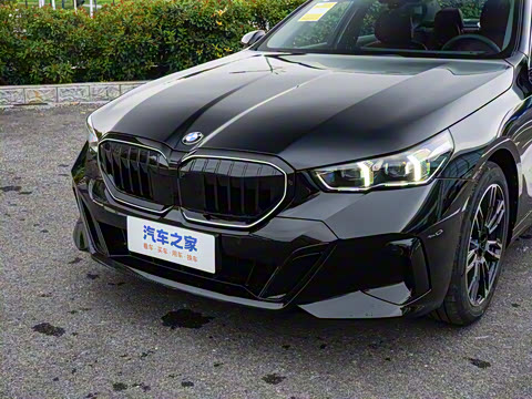 2026�� 530Li ������ M�˶���װ