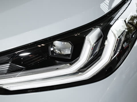 2026�� xDrive30L ������ M�˶���ҹ��װ