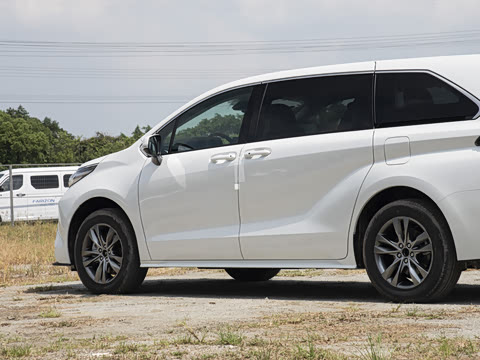 2026�� 2.5L ˫���������ʰ�