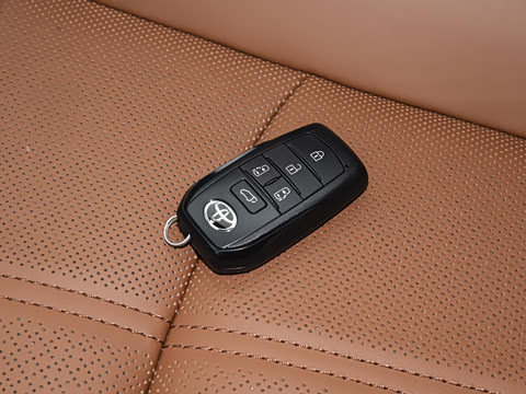 2027�� 2.5L ˫������������