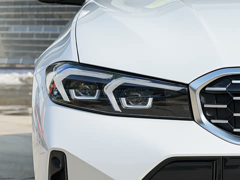 2026�� 325i M�˶���װ